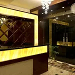 Hotel Golden Crown