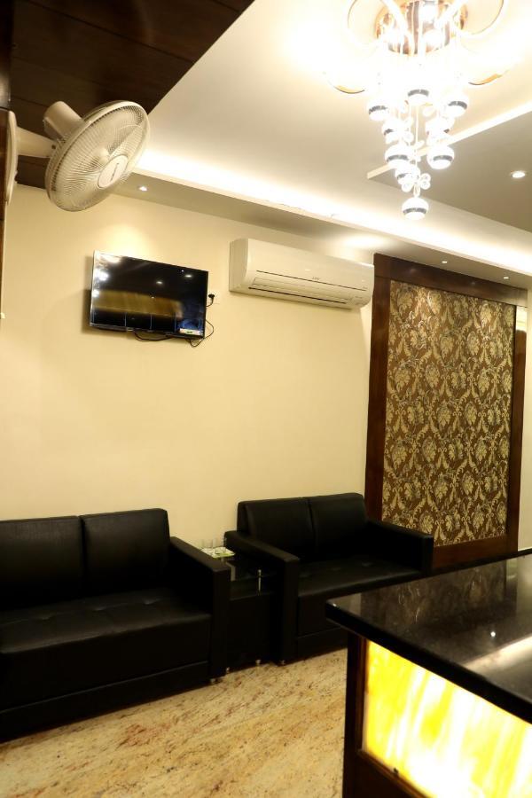 Hotel Golden Crown 2*
