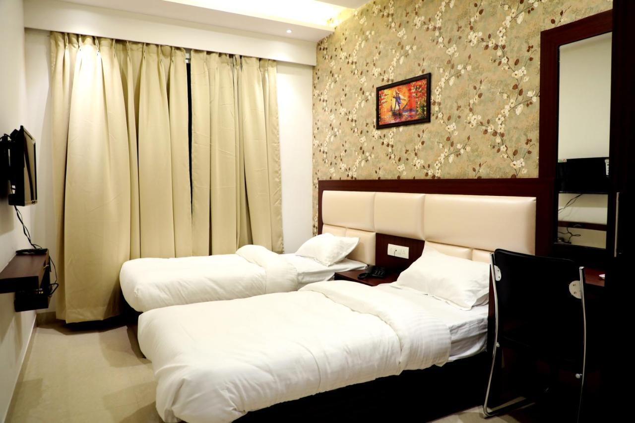 Hotel Golden Crown 2*