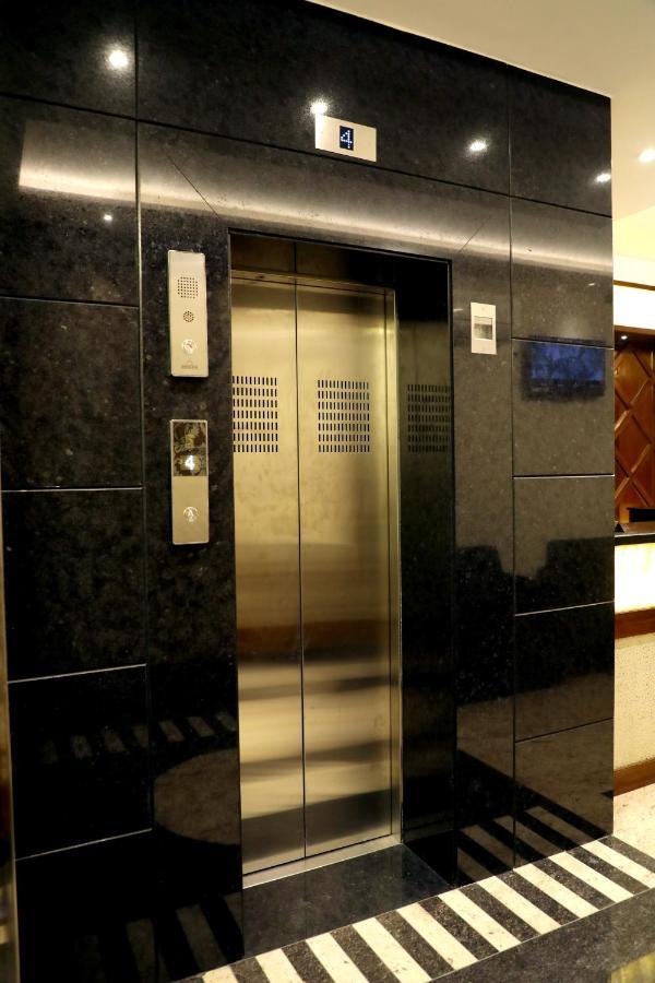 Golden Crown Hotel 2*